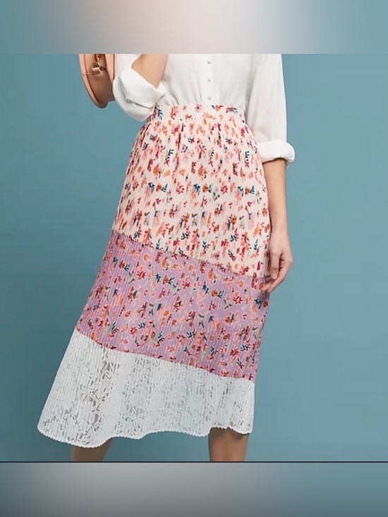 Anthropologie Dresses & Skirts - Anthropologie Laia Floral Tiered Pleated Midi Skirt in Pink/Purple & White Lace